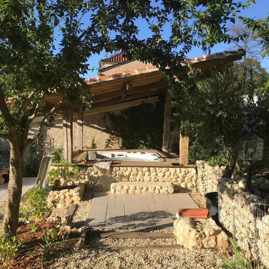 Les Ombrieres Bed & Breakfast Porcheresse Exterior photo